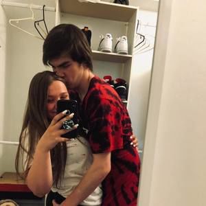 Meet your Posher, Chloe